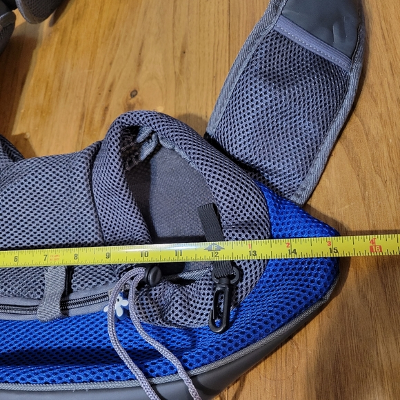 Pet mesh crossbody knapsack travel bag - Picture 8 of 9